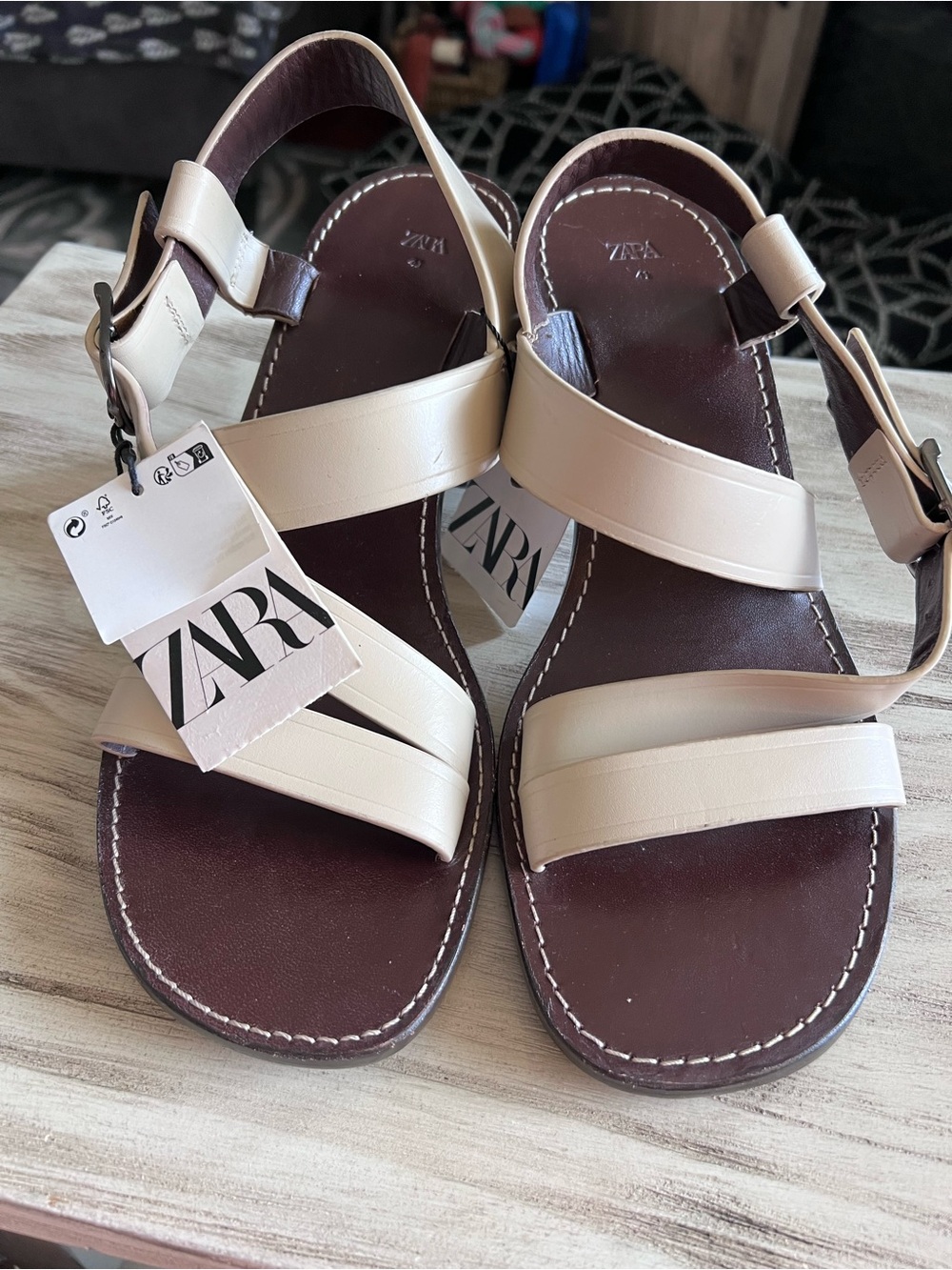 NWT Zara Genuine Leather Cream Strappy Block Heel Sandals EU 41 US 10